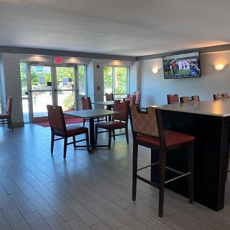 Ramada By Wyndham Luling Hotel Exterior photo