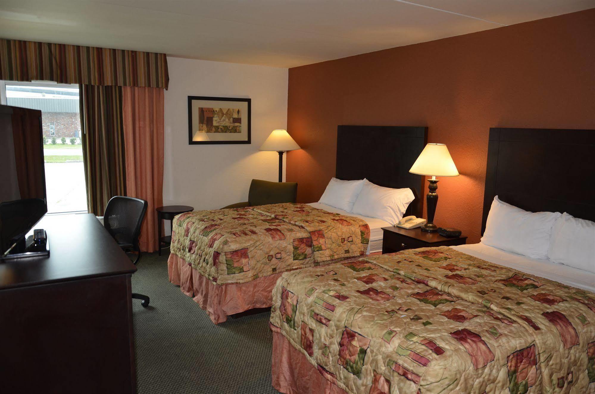 Ramada By Wyndham Luling Hotel Exterior photo
